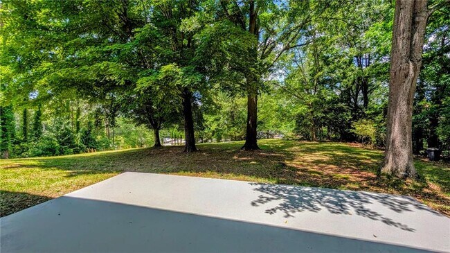 Building Photo - 3318 Hilltop Cir