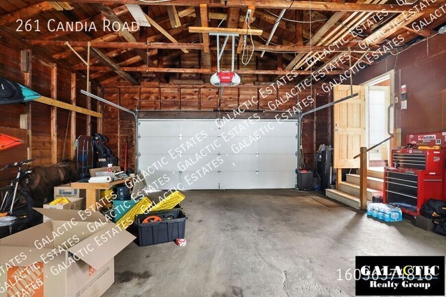 Building Photo - 261 Candia Rd
