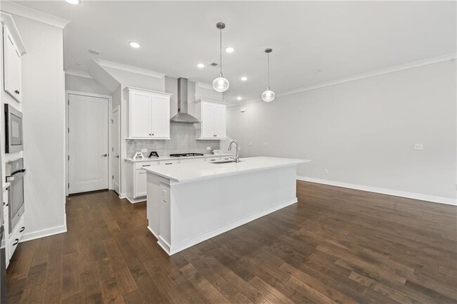 Building Photo - 240 Walker Ave