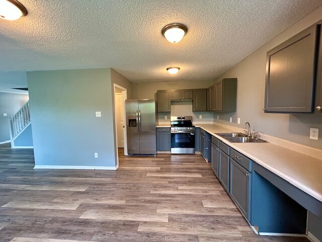Building Photo - STUNNING 3 bedroom, 2.5 Bath Home in Greenwood- Johnson County