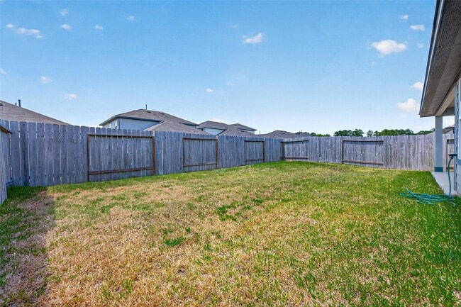 Building Photo - 14556 Lily Plns Dr