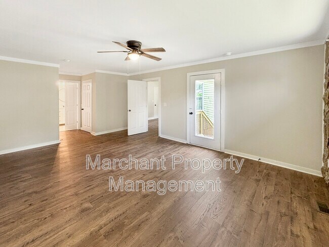 Building Photo - 308 Gordon St Ext