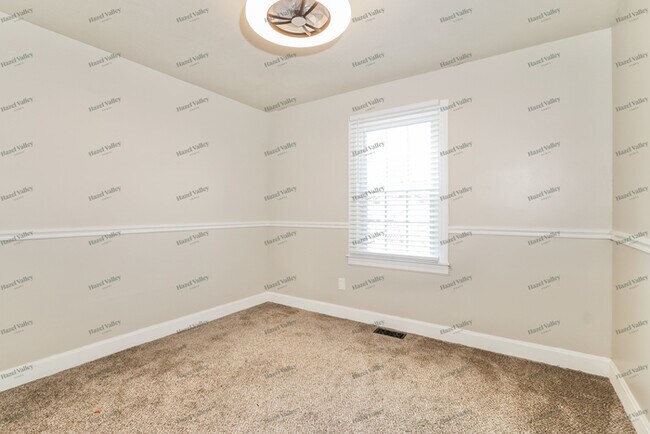 Building Photo - 3022 Hartlage Ct