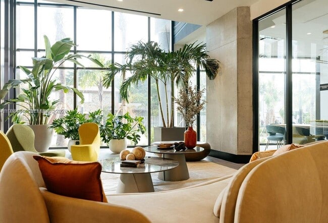 Building Photo - 307 SW 5th St