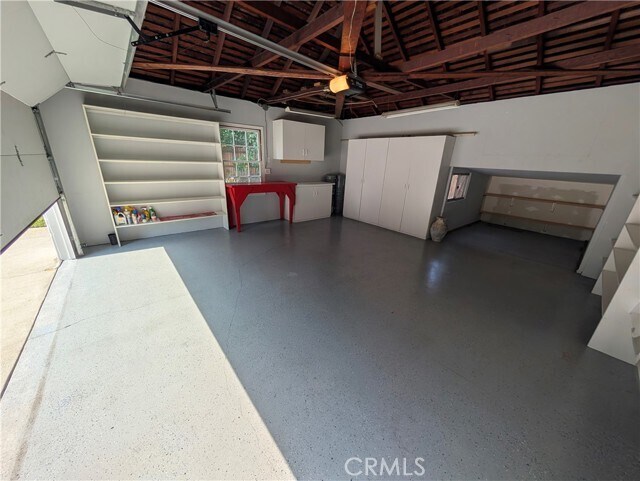 Building Photo - 582 N Sunnyslope Ave