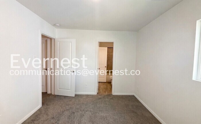 Building Photo - 16435 Valerie Marie Pl