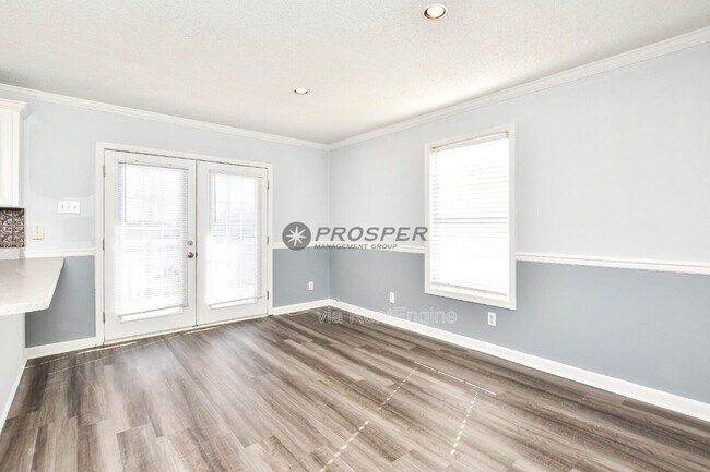 Building Photo - 1082 Hampton Rd