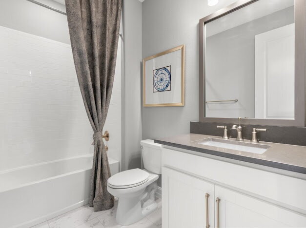 Building Photo - "Estancia 3-Bed Sanctuary with Granite Finishes and Scenic Views in Wesley Chapel"