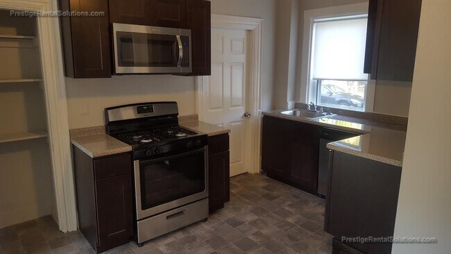 Building Photo - 16 Central Ave