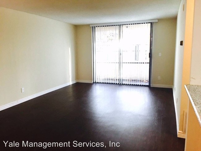 Building Photo - 10822 Otsego St