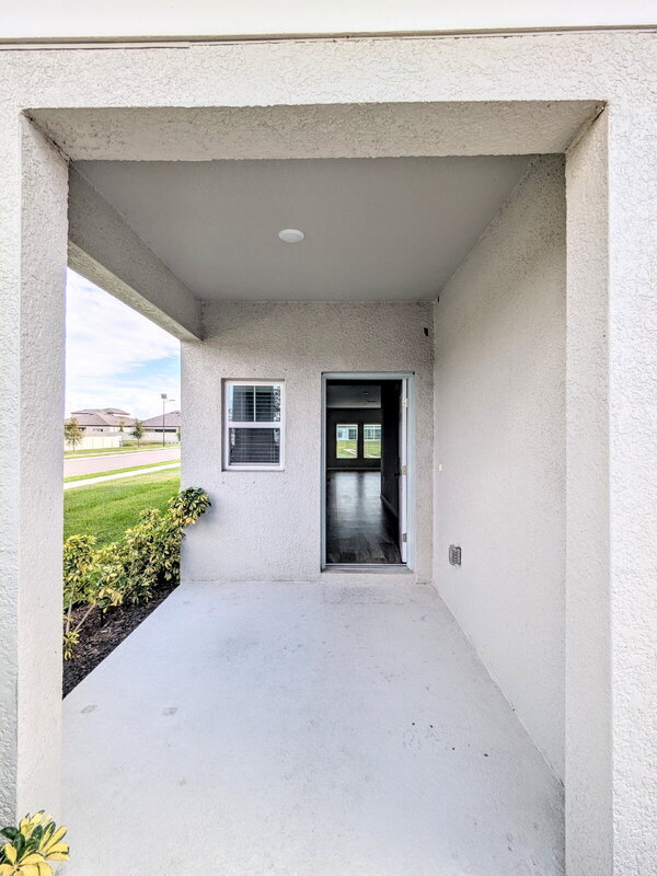 Building Photo - 13089 Oak Hill Way