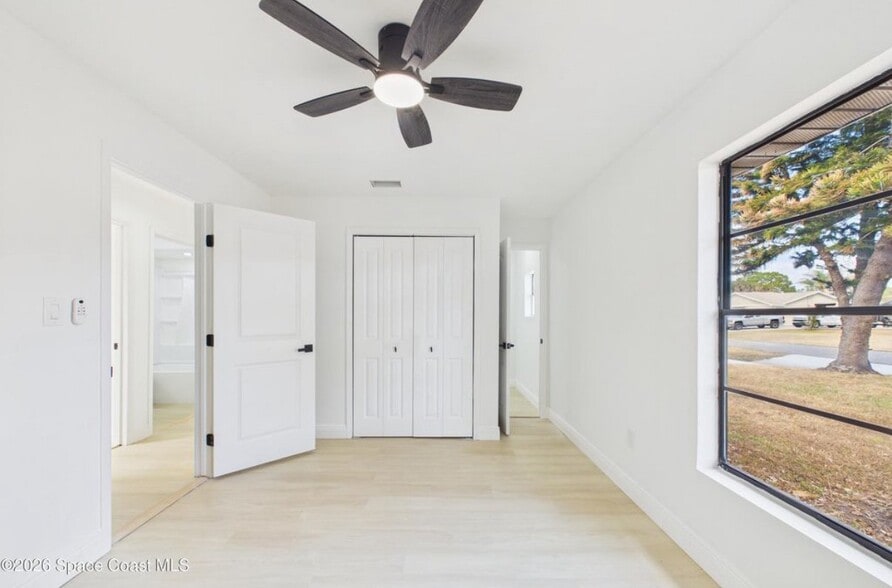 Building Photo - 6990 Bryant Rd