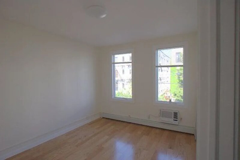 Building Photo - 48-29 40th St