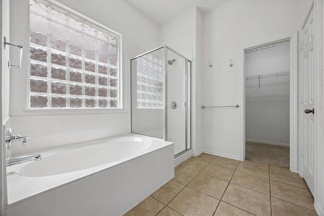 Building Photo - 43 White Magnolia Cir