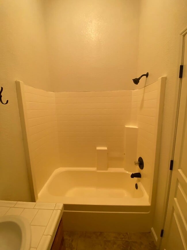 Building Photo - Lovely 2 bedroom, 2 bath home on Dolcetto Court coming soon!