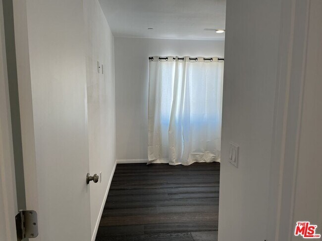 Building Photo - 2877 Gram Dr