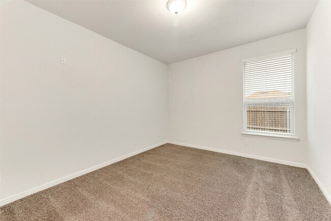 Building Photo - 1419 Fox Hollow Rd