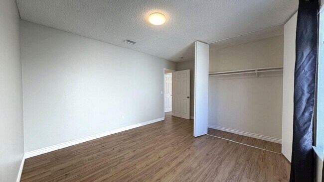 Building Photo - 7920 Temecula Pl