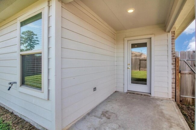 Building Photo - 2439 Moraine Vly Dr