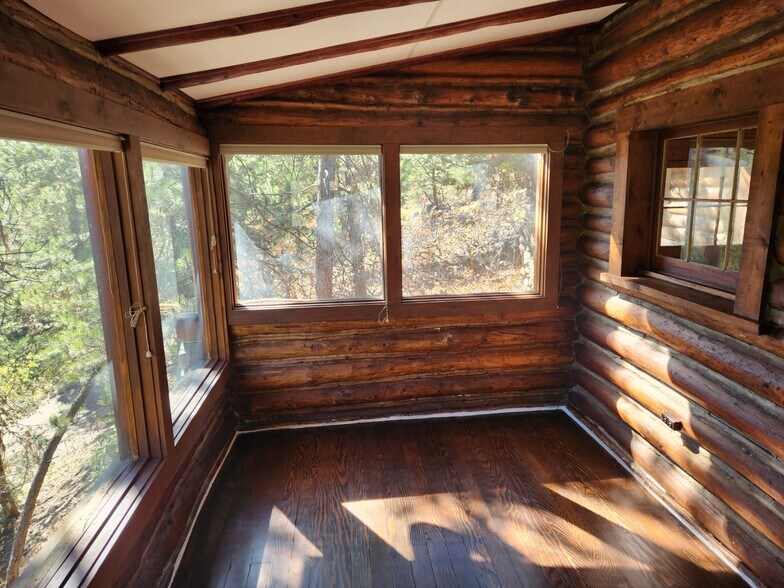 Sunroom - 20650 Seminole Rd