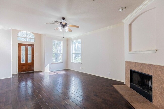 Building Photo - 509 Foxford Run Dr