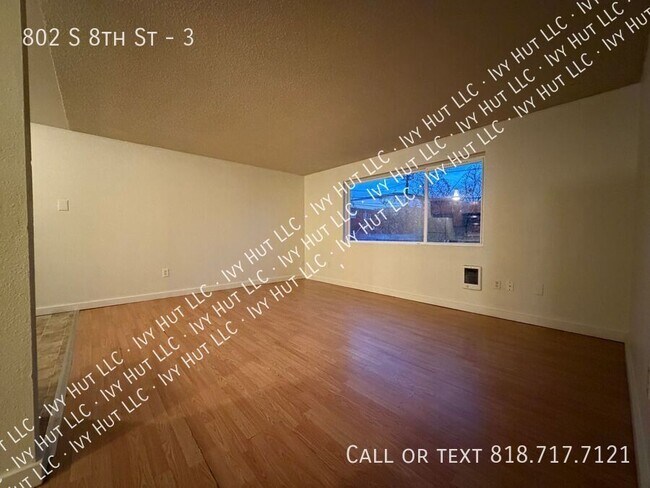 Building Photo - 802 S 8th St