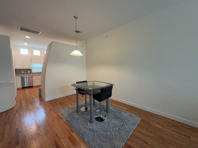 Building Photo - 8705 Bryam St