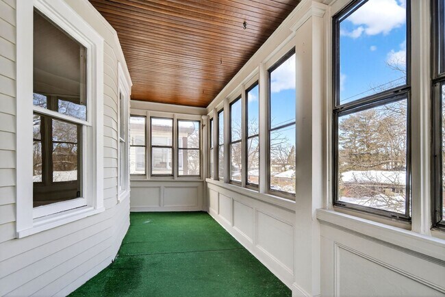 Building Photo - 93 Homestead Ave