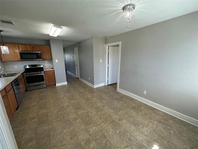 Building Photo - 1051 Grassy View Dr