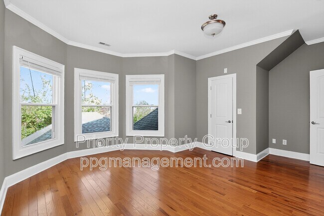 Building Photo - 16205 Riverpointe Dr