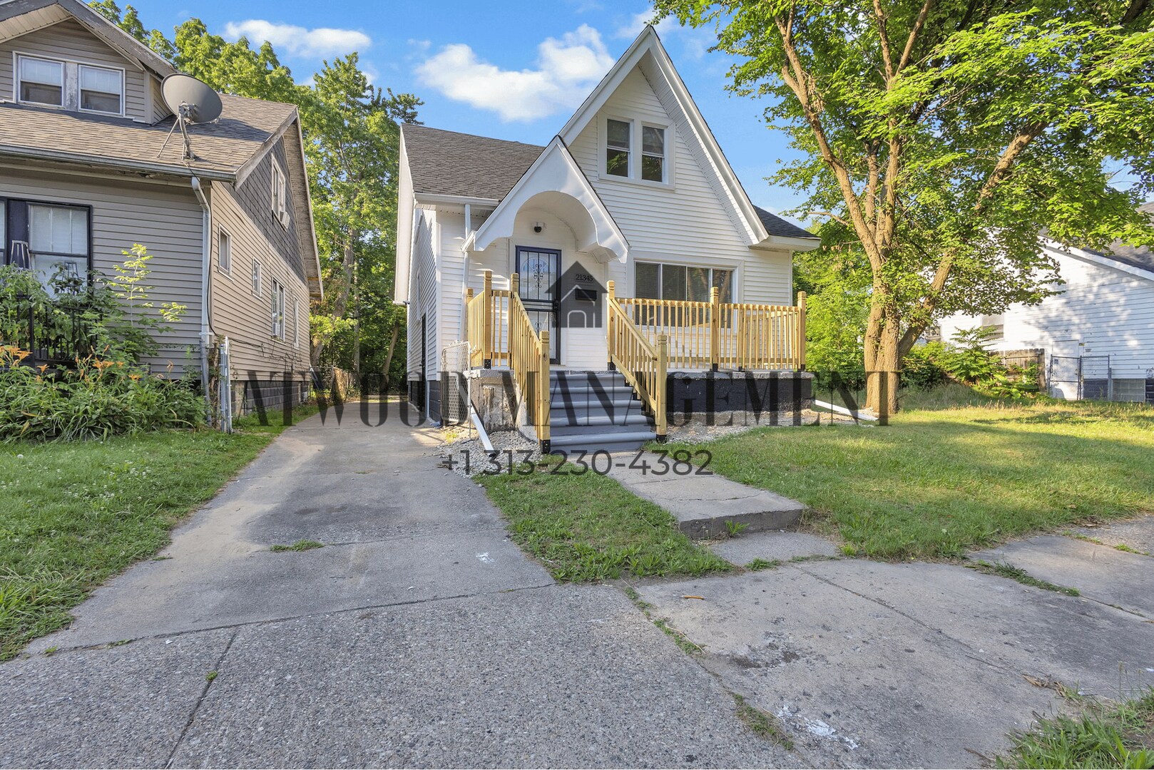Building Photo - 21345 Bennett St