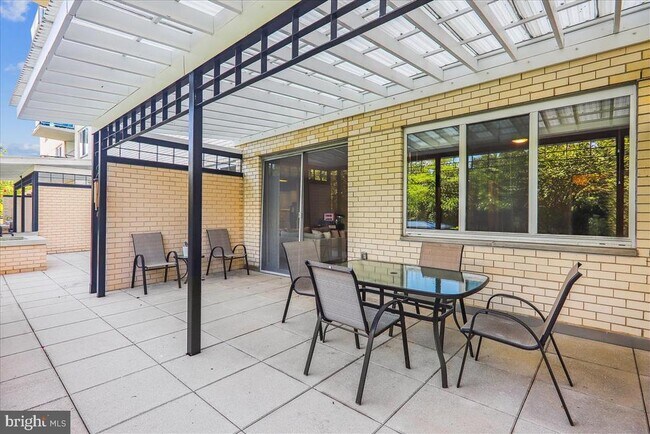 Building Photo - 10500 ROCKVILLE PIK