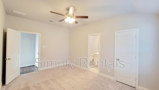 Building Photo - Brindle Dr. 1417