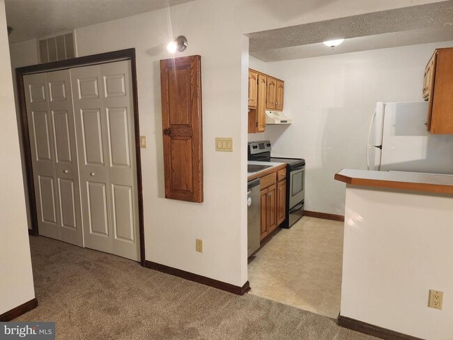 Building Photo - 23309 Sugar Maple Ct
