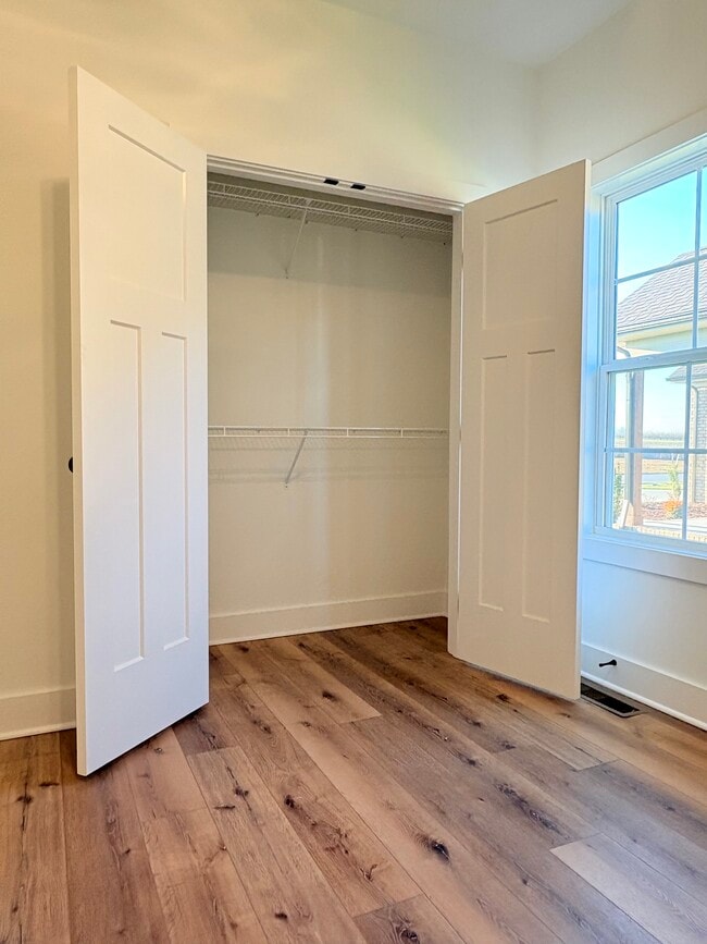 Building Photo - 5380 Freesia Ln