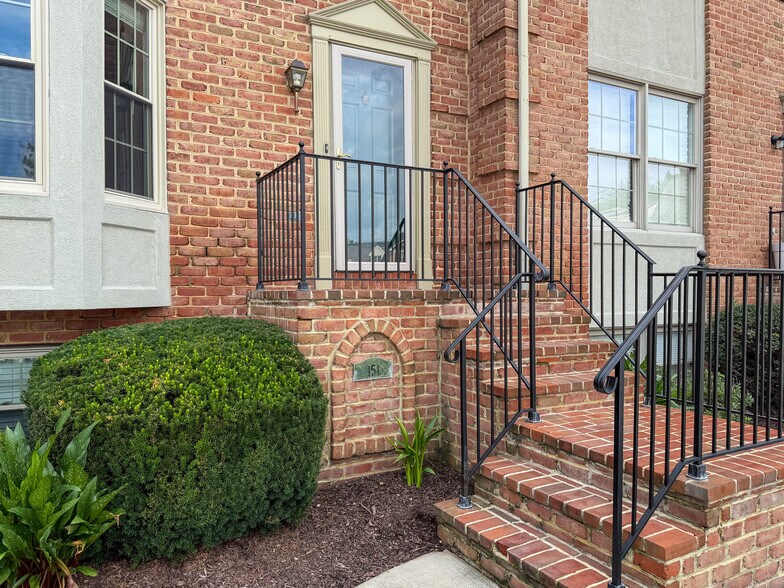 Building Photo - 151 Cobblestone Ln