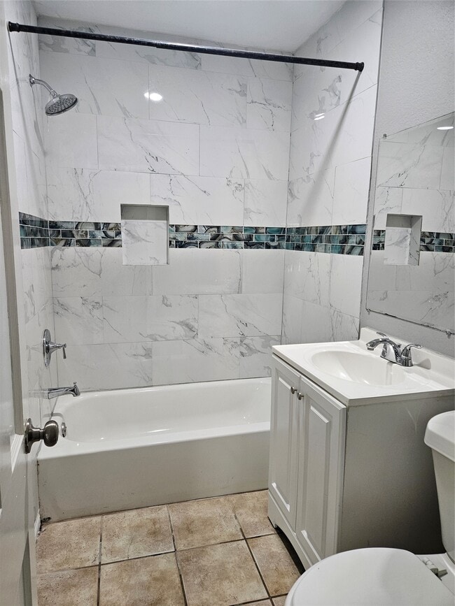 Building Photo - 2017 3rd St