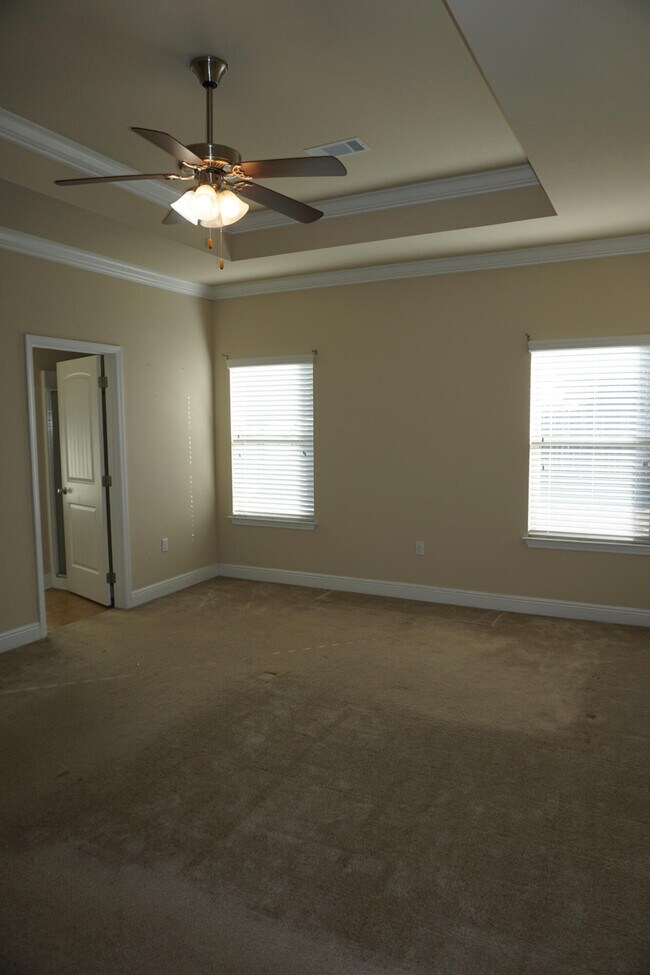 Building Photo - 307 Windmill Way