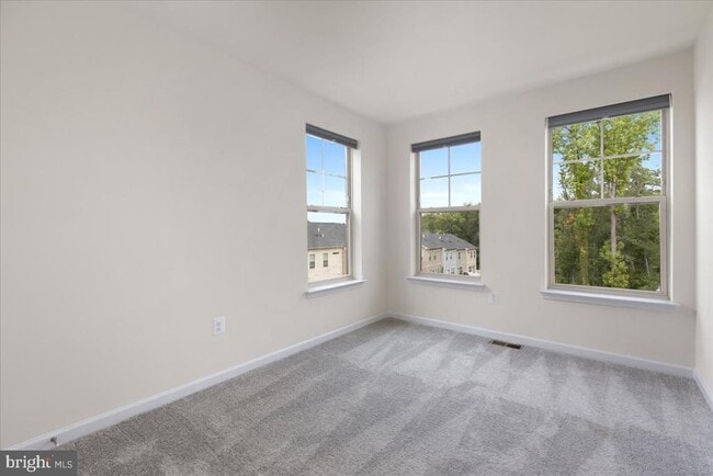 Building Photo - 7210 Hartley Ln