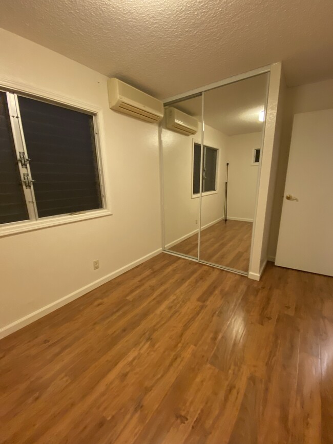 Building Photo - 95-696-696 Makaiolani St