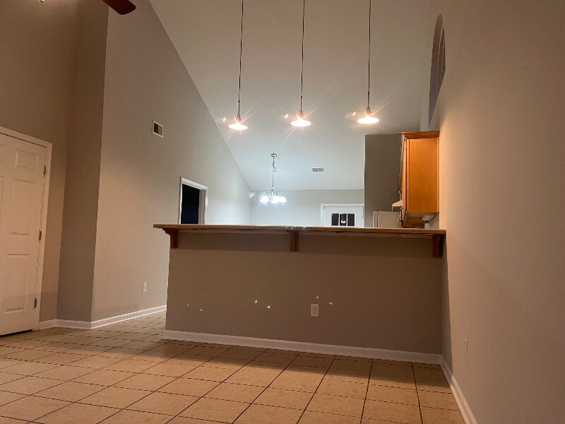 Building Photo - 138 Cambridge Dr