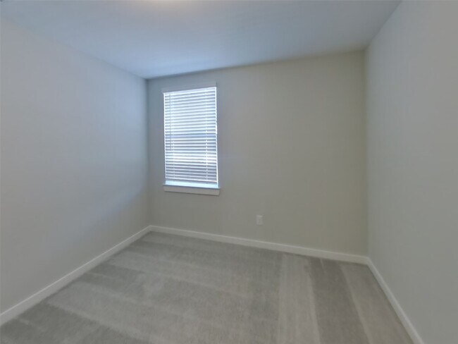 Building Photo - 22741 Terrazzo Dr