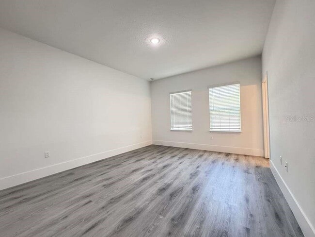 Building Photo - 3741 W Forest Dr