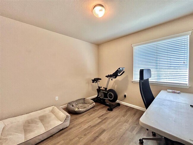 Building Photo - 2707 Amberglow Ct
