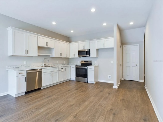 Building Photo - New Build - Quadplex - Bartow