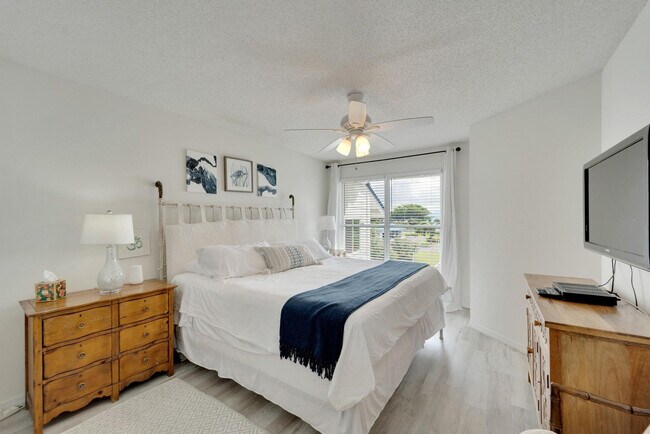 Building Photo - 840 Audubon Dr