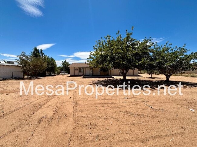 Building Photo - 21150 Nandina St