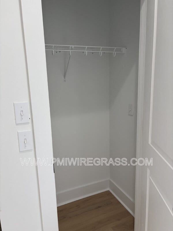 Building Photo - 106 Jennie Dr