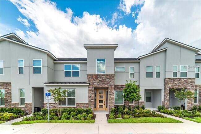 Primary Photo - 1529 Carey Palm Cir