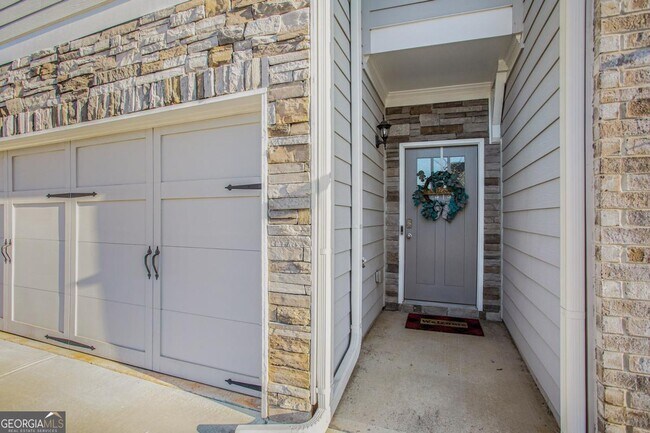 Building Photo - 2414 Fitts Dr